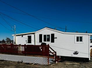 271 Great Island Rd #B, Narragansett, RI 02882