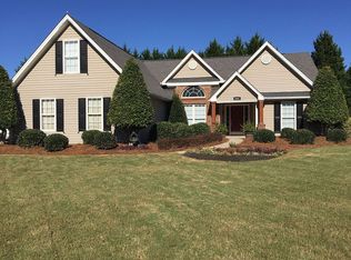 6212 Turnberry Ln, Flowery Branch, GA 30542