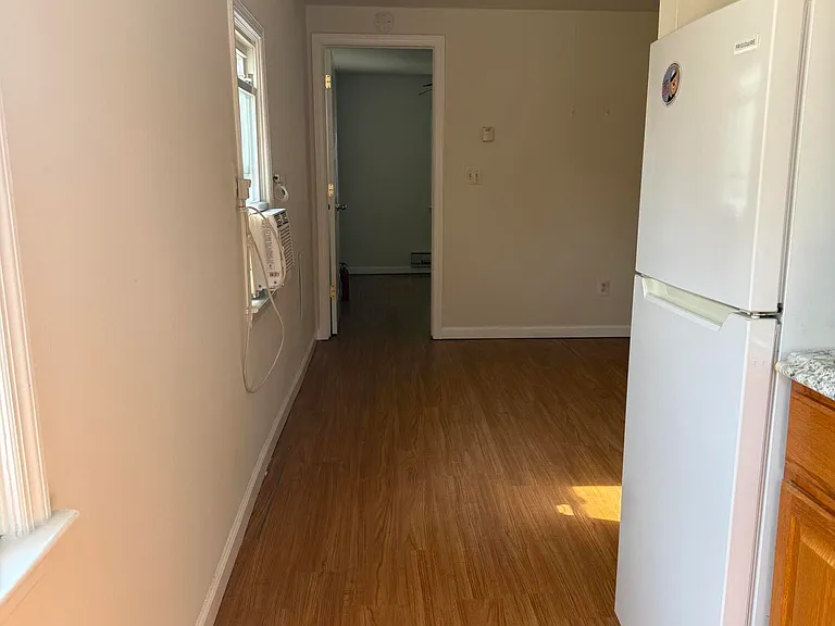 257 Carr Ave #C — Photo 5