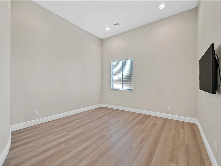 5790 Aspen Falls Cir — Photo 48
