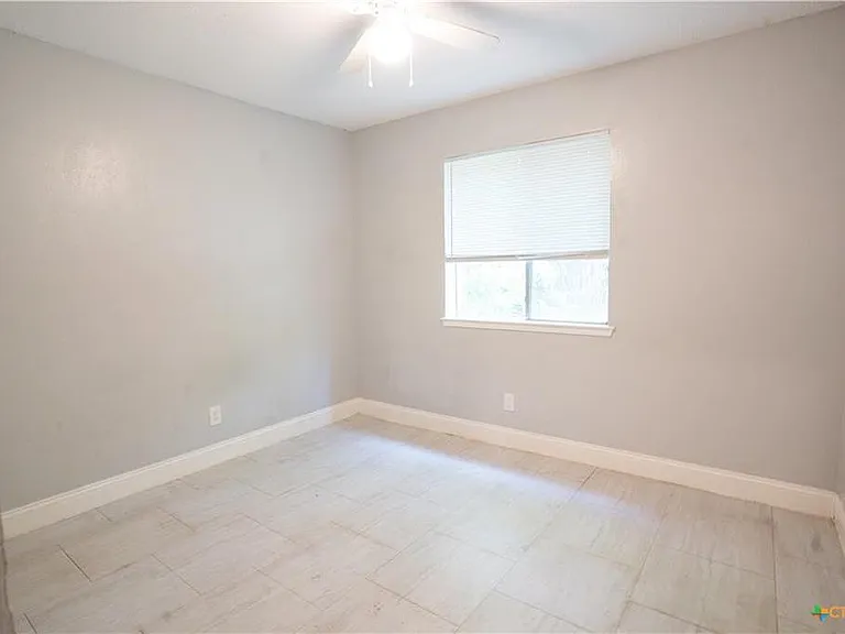 1207 Wales Dr #A — Photo 10