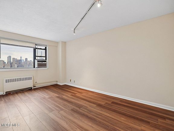 4th image of 6515 Jfk Boulevard E #509