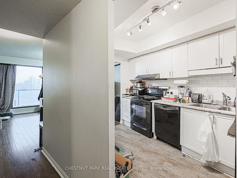 757 Victoria Park Ave #801 — Photo 12