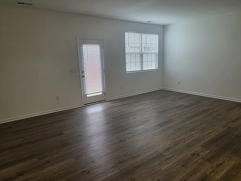 1744 Hidalgo Dr — Photo 8