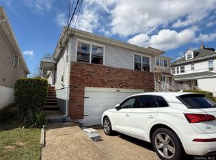 32-23 Plunkett Avenue, Far Rockaway, NY 11691