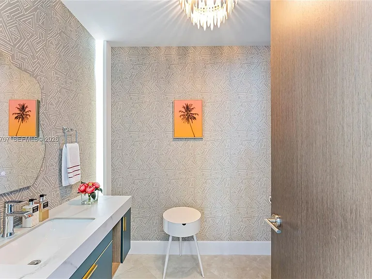 5959 Collins Ave #1201 — Photo 25