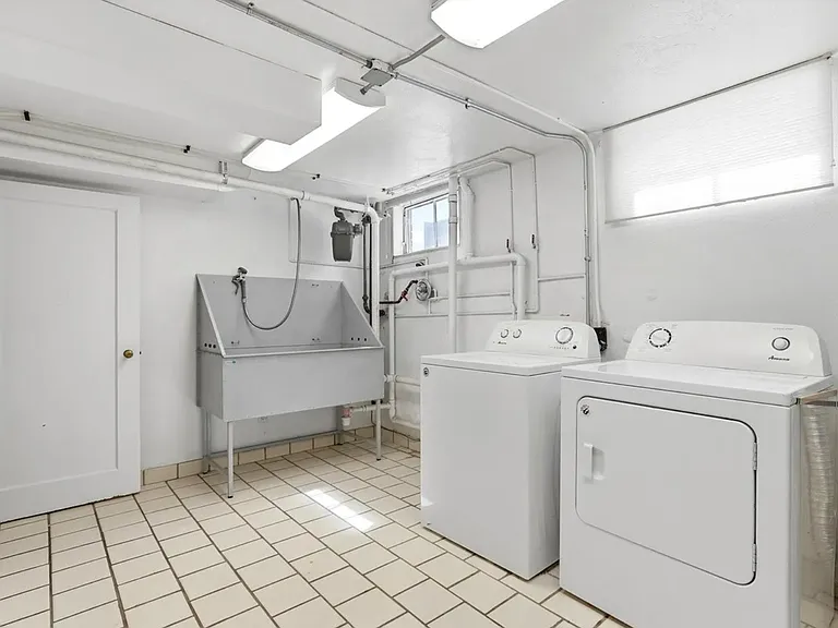 3835 Pierce St — Photo 25