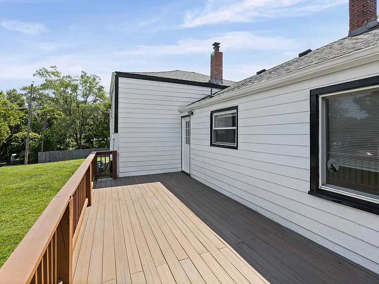 938 Locust Ave — Photo 33