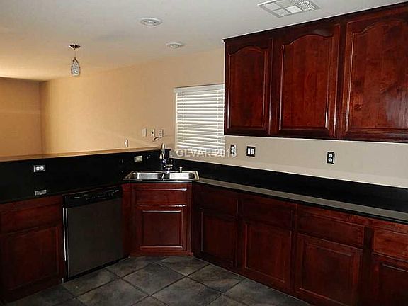 5th image of 2409 Crane Ct