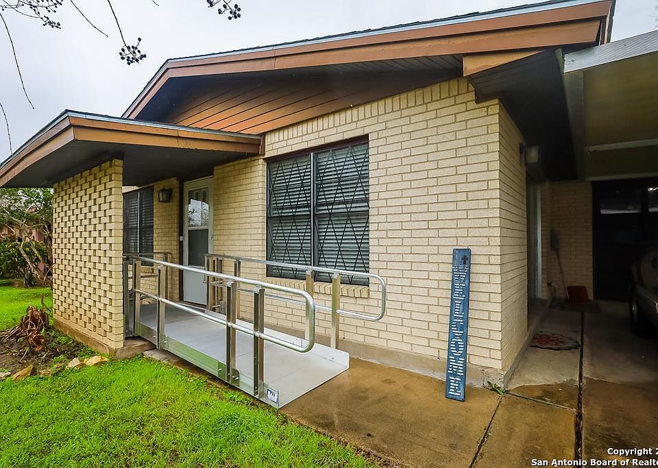 1st image of 1412 Wren Ln