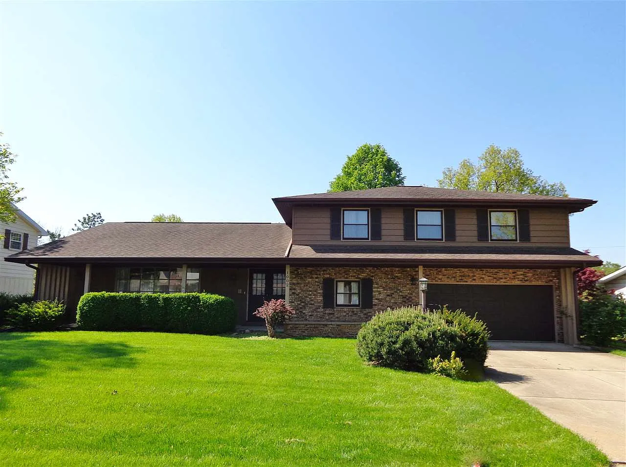 1002 W Kensington Dr photo 1