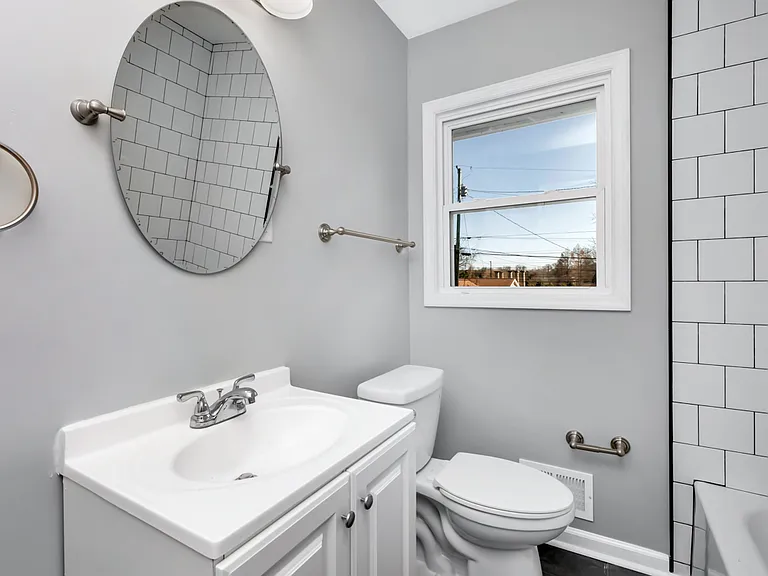 4609 Newton Ave SW — Photo 7