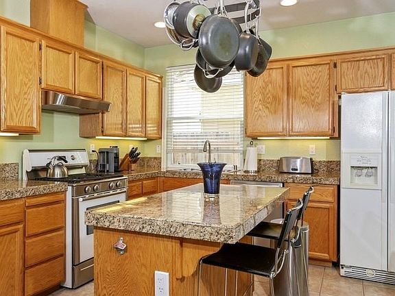 5th image of 2832 Roseau Way