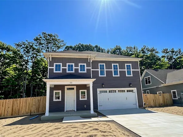 709 Crestfield Dr, Chesapeake, VA 23320