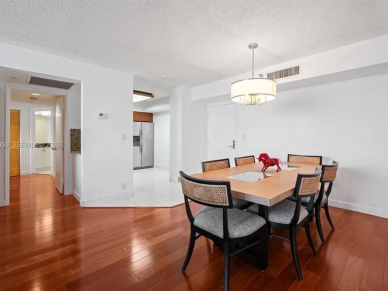 19101 NE 36th Ct #2509 — Photo 6
