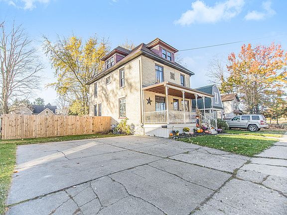4th image of this home