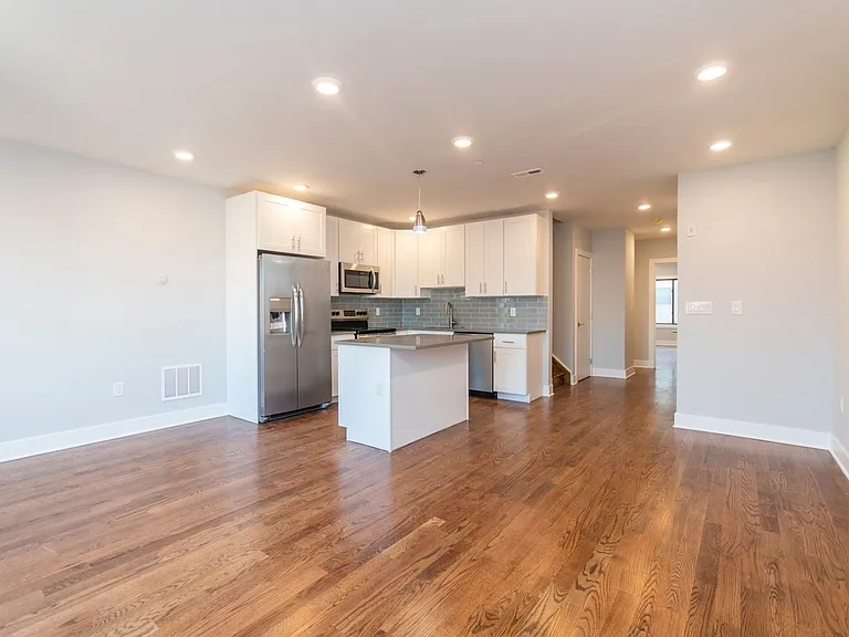 814 N Uber St — Photo 1