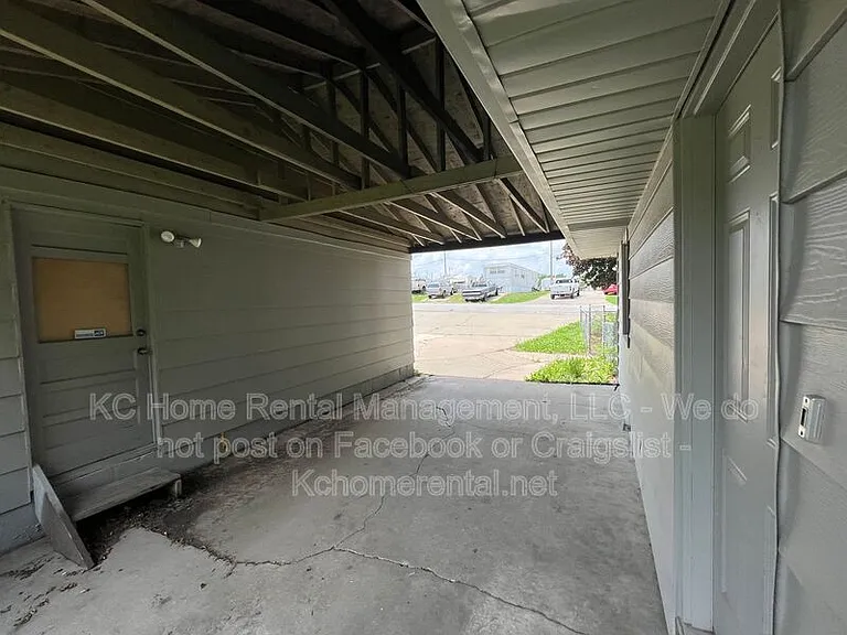 515 S Forest Ave — Photo 21