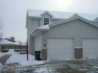 3415 Queen Dr SW UNIT D, Cedar Rapids, IA 52404