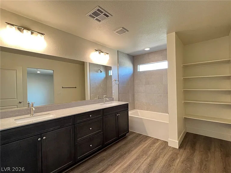 1421 Jules Ln — Photo 20