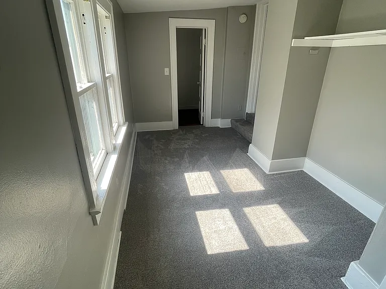 656 Leonard St NW #2B — Photo 10