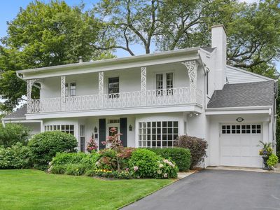 914 Wagner Rd, Glenview, IL, 60025