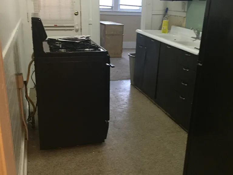 1934 Seward Ave #2E — Photo 3