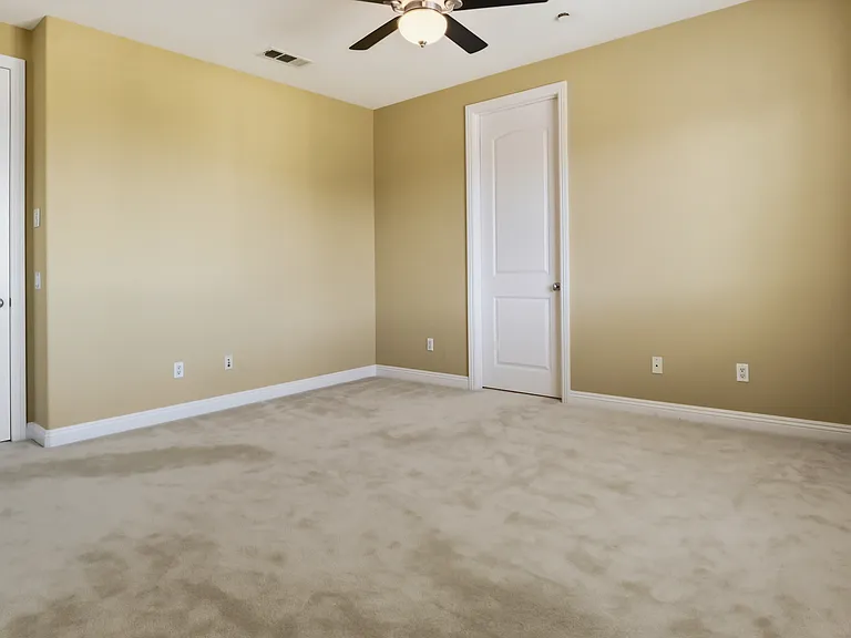 18549 Clydesdale Rd — Photo 37