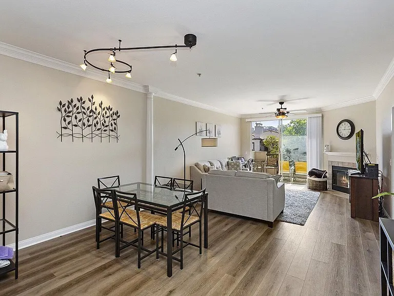 2250 Gill Village Way #911 — Photo 1