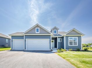 1009 Persimmon Dr, Genoa, IL 60135