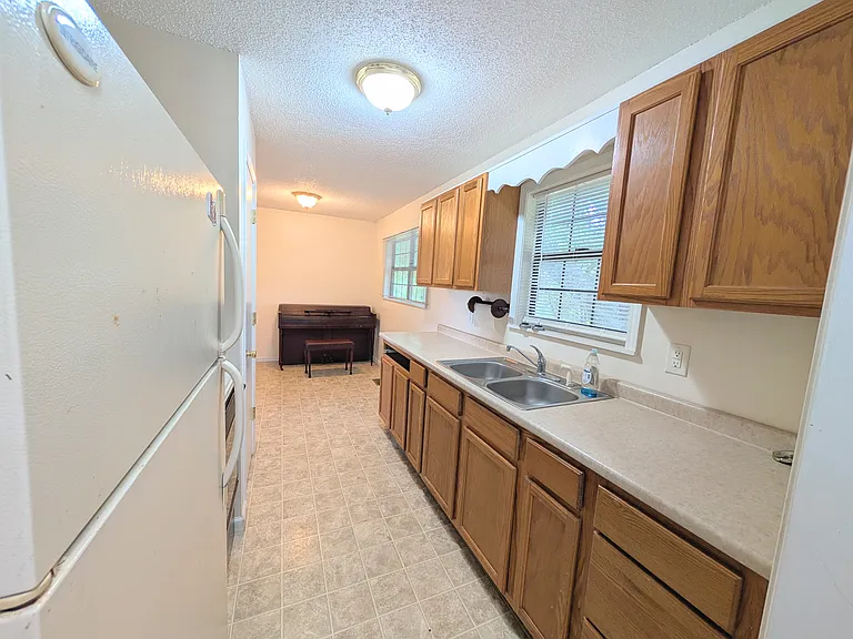8209 County Road 1082 — Photo 7