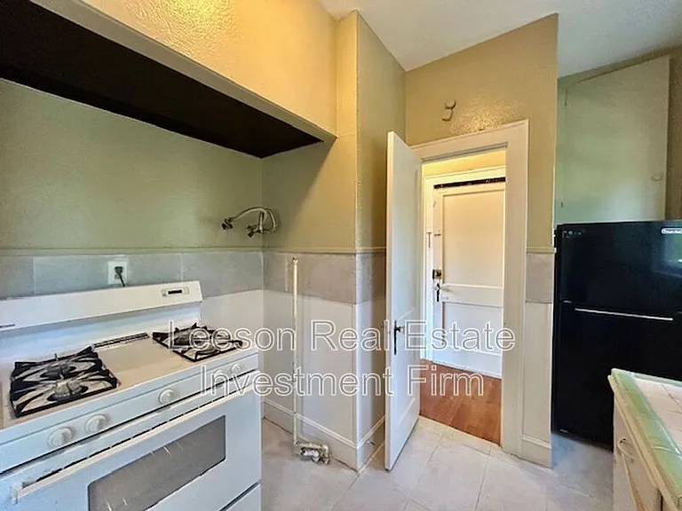 320 College St #SHREVEPORT — Photo 6