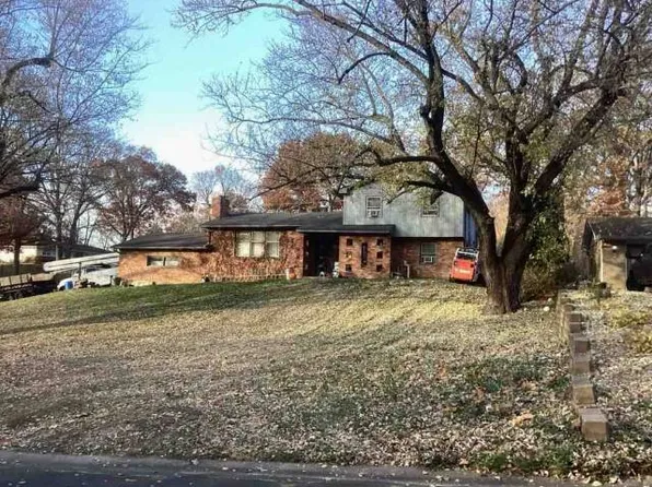 517 Bruce Ave, Milan, IL 61264