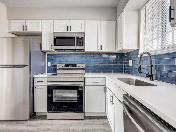 Sea Spray Apartments