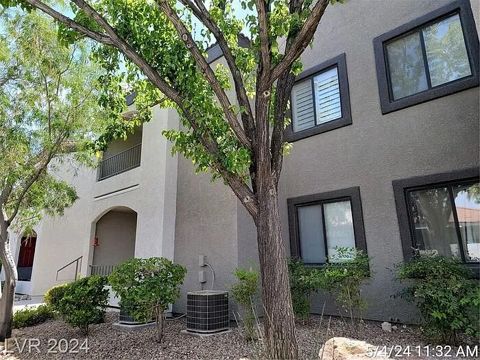 950 Seven Hills Dr #3023 — Photo 1