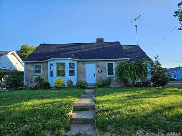 512 W Owen Street, Scottsburg, IN 47170
