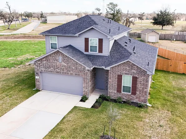 399 Magnolia St, Richwood, TX 77566