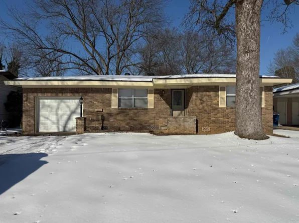 131 Farmere Cir, N Little Rock, AR 72118