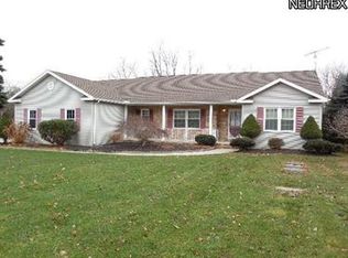 6120 Lake Ave, Elyria, OH 44035