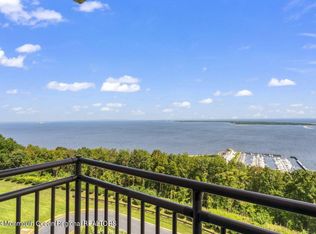1 Scenic Dr UNIT 808, Highlands, NJ 07732