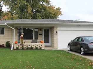 35548 Lana Ln, Sterling Heights, MI 48312