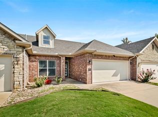 6643 W Valley View Rd, Rogers, AR 72758