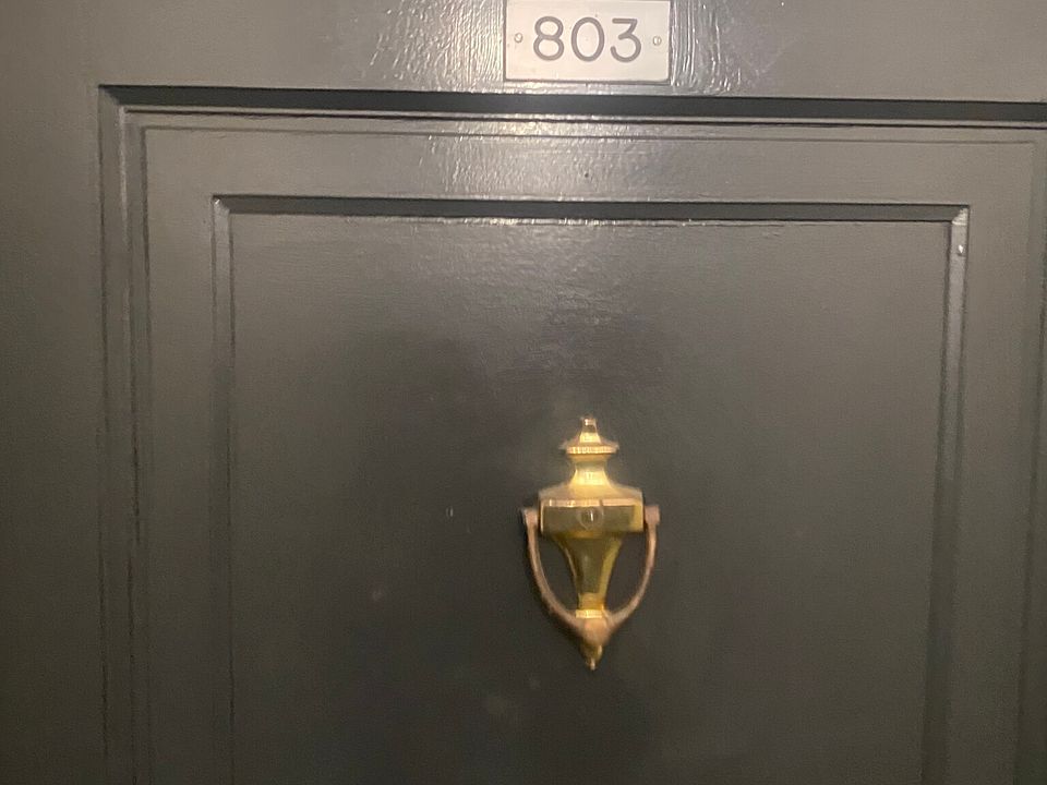 1st image of 1209 W Sherwin Ave #800