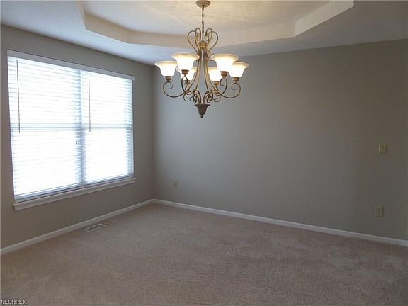 4th image of 5833 Glen Eagles Dr