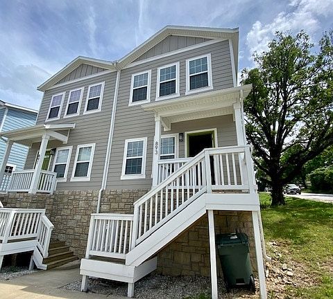 2nd image of 863 W North St #863