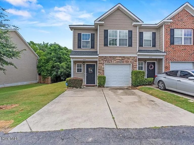 2047 Reserve Ln — Photo 1