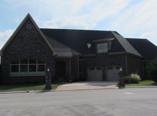 8925 Rostis Ln, Chattanooga, TN 37421