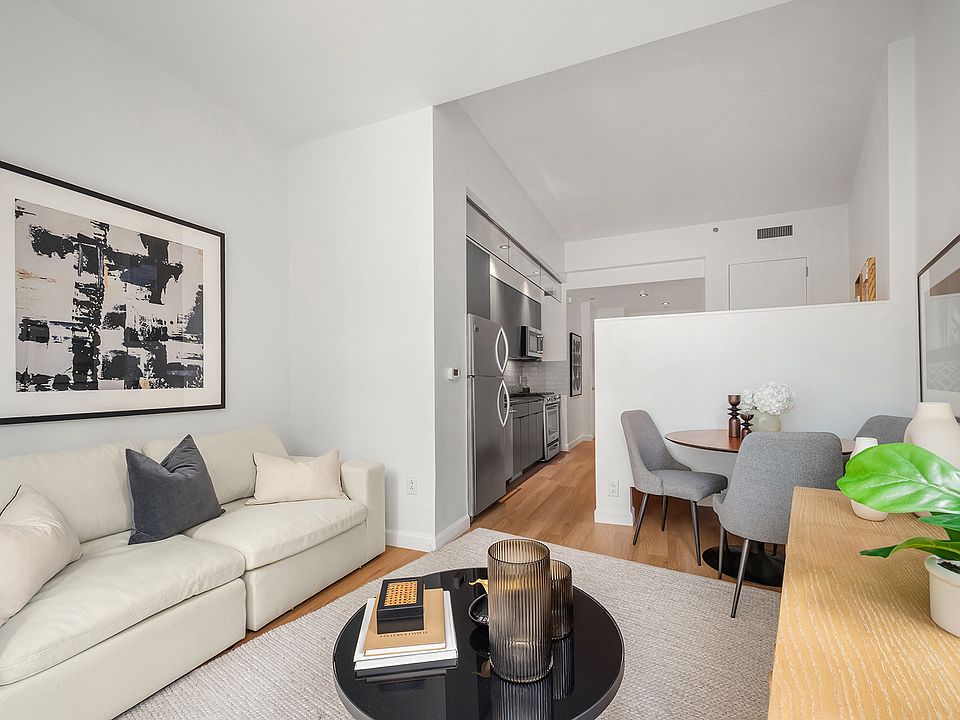 1st image of 306 W 48th St APT 6D