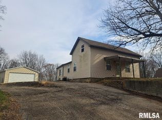 938 Pekin Ave, Creve Coeur, IL