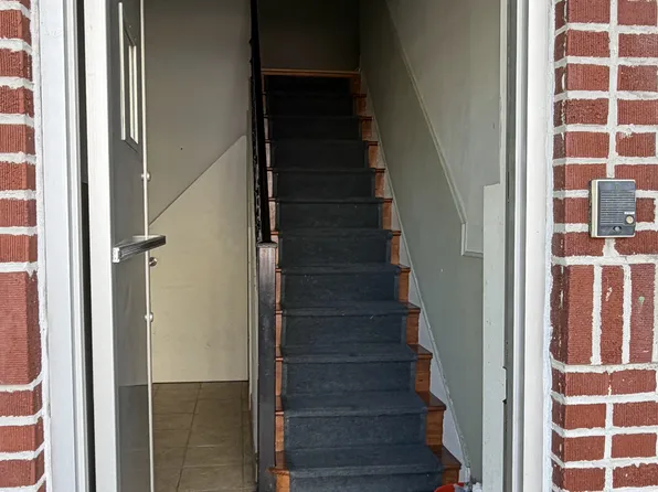 831 Castleton Ave #2, Staten Island, NY 10310